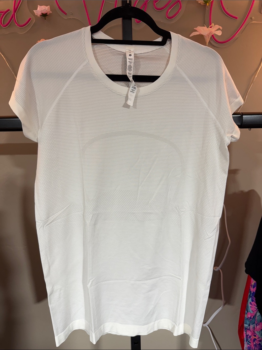 Lululemon Swiftly White Short-Sleeve Crew Tee NWOT Sz 12